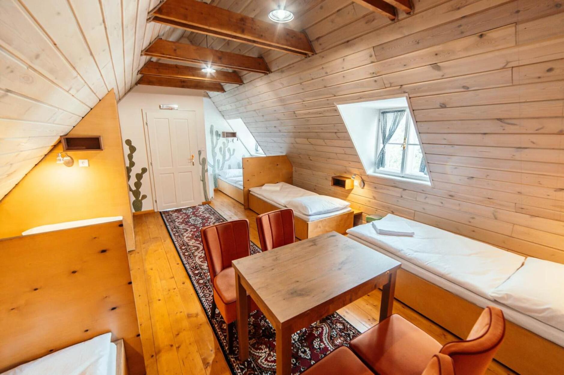 Hostel Cosmopolitan* Banská Štiavnica Dış mekan fotoğraf