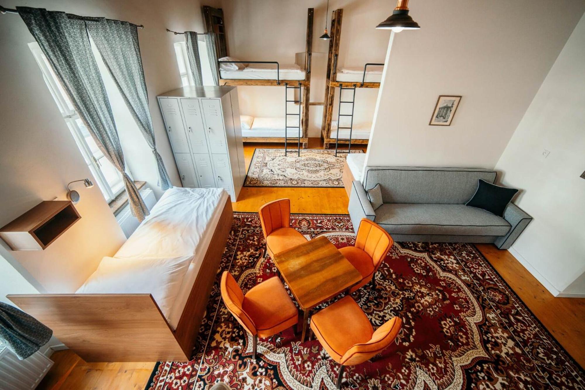 Hostel Cosmopolitan* Banská Štiavnica Dış mekan fotoğraf