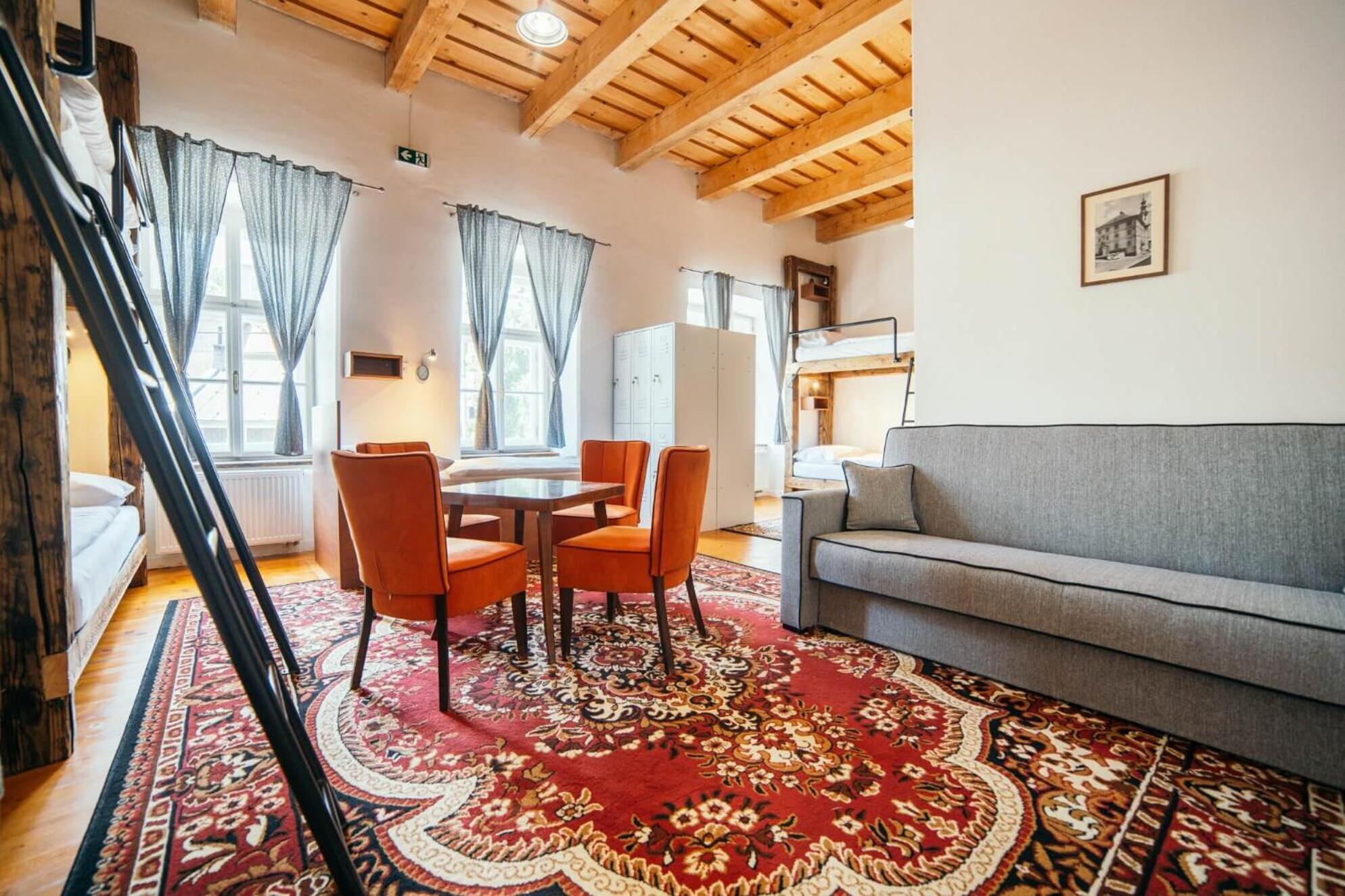 Hostel Cosmopolitan* Banská Štiavnica Dış mekan fotoğraf